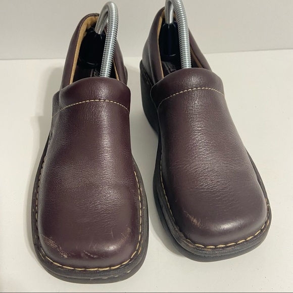 Born Leather Comfort Shoes - Picture 2 of 8